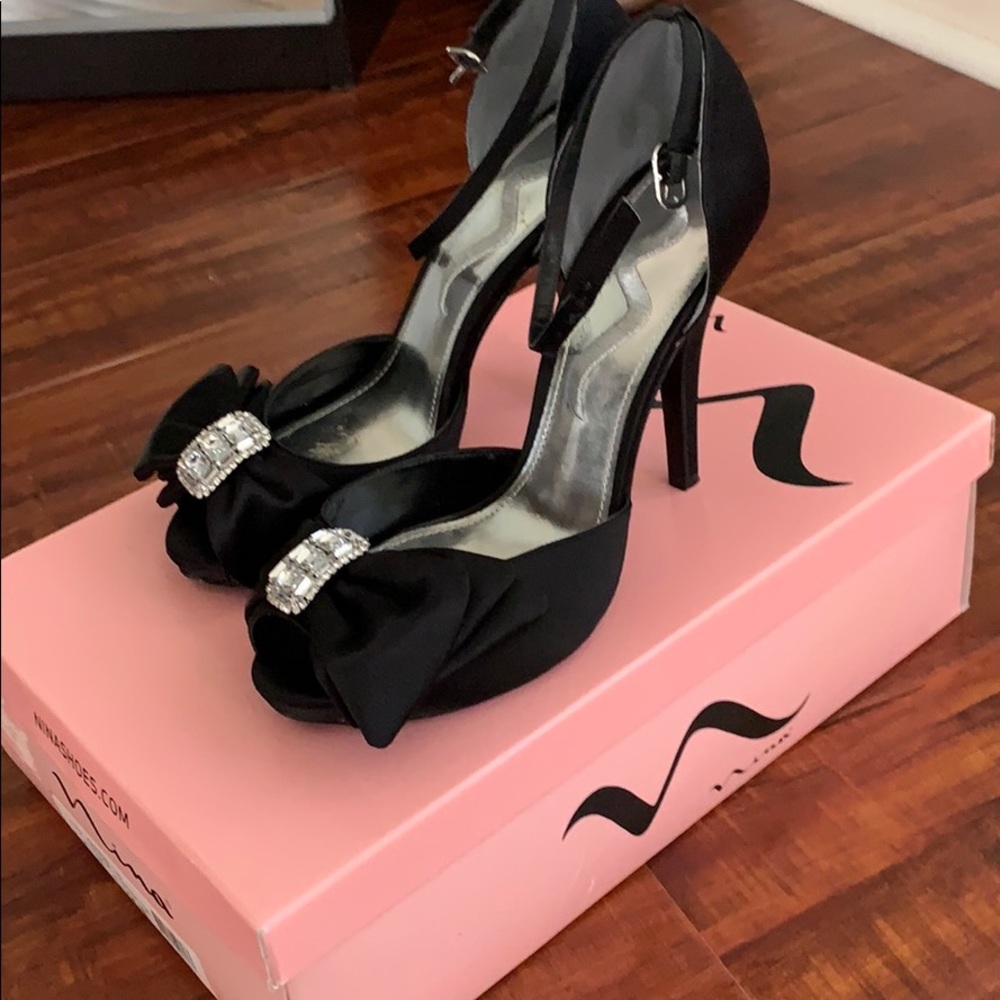 Nina kazper black luster platform